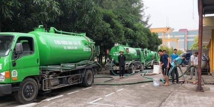 Thi công hút bể phốt sạch tại Hà Nội nhanh chóng hiệu quả