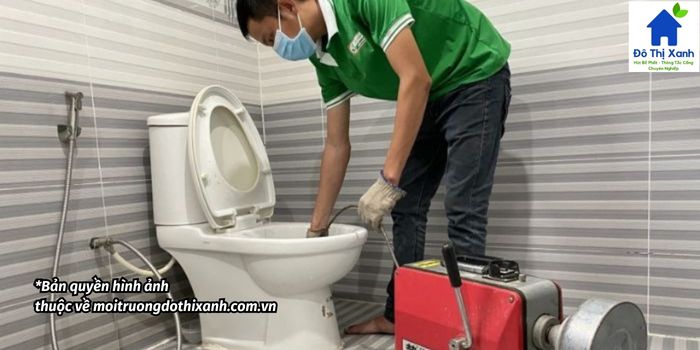 Xử lý thông bồn cầu hiệu quả ngay tại nhà