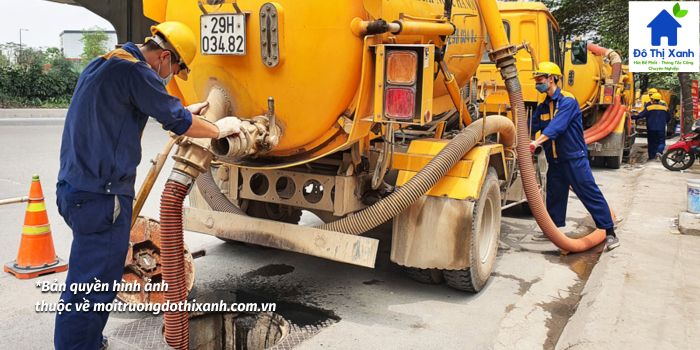 Phục vụ hút hầm cầu Dĩ An Bình Dương 24h