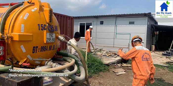 Xử lý hút hầm cầu nhanh chóng triệt để tại Dĩ An