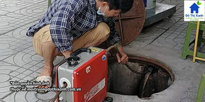 Dịch vụ thông tắc cống nghẹt giá rẻ tại quận Tân Phú TPHCM chuyên nghiệp, nhanh chóng