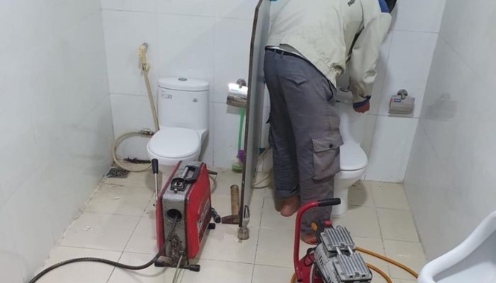 Đơn vị thông tắc bồn cầu quận 4 chuyên nghiệp uy tín