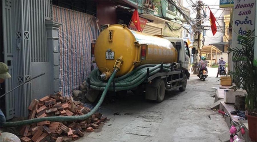 Cách hút bể phốt vi sinh đúng chuẩn kỹ thuật hiệu quả cao