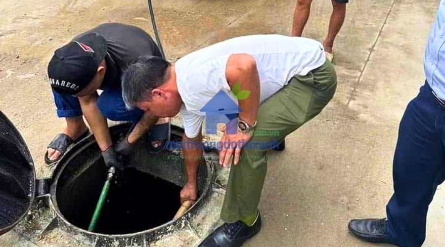 Cách làm sạch bể phốt đơn giản