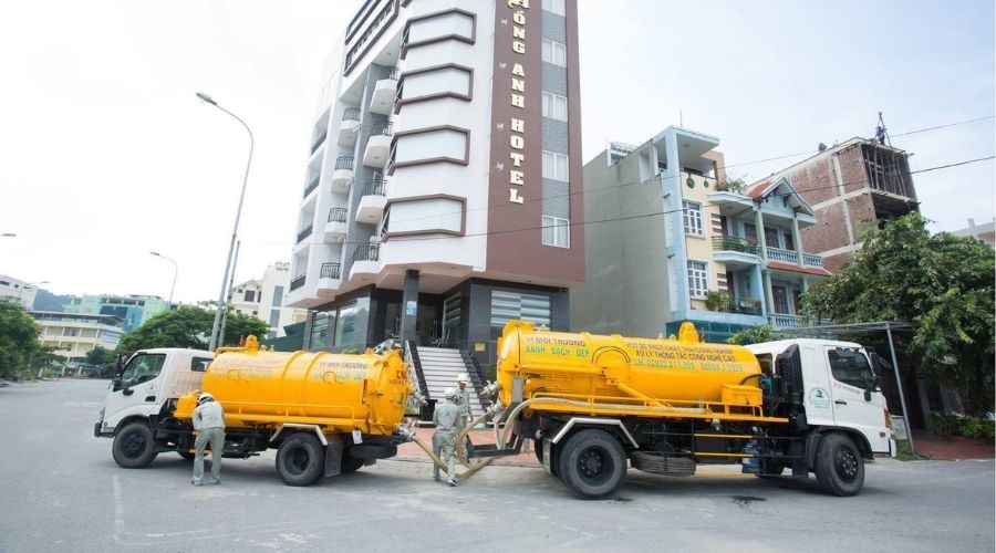 Hình ảnh thi công rút hầm cầu bằng xe hút chân không tại quận 2