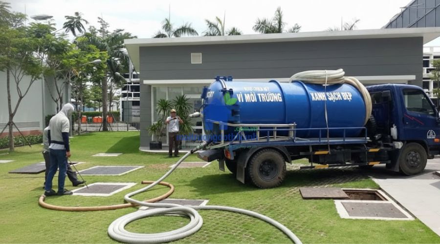 Hút bể phốt tại Ba Đình uy tín, giá rẻ - Bảo hành 10 năm