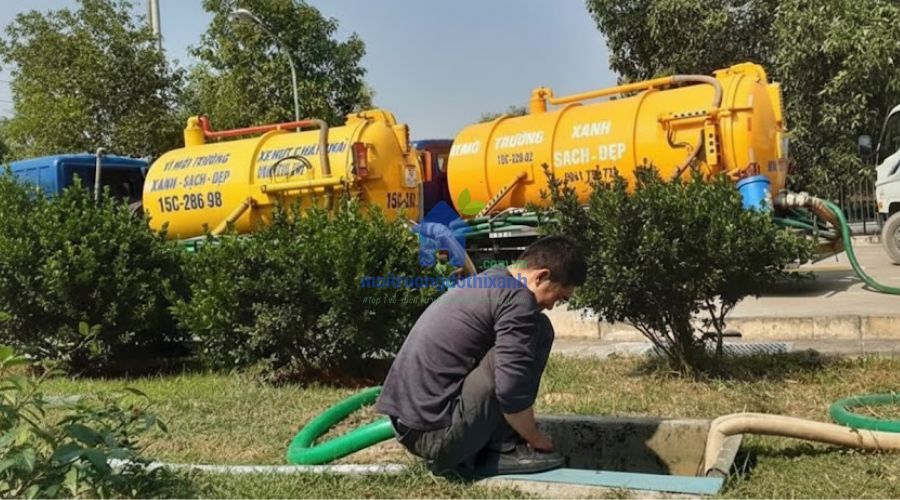 Hút bể phốt tại Đống Đa trọn gói giá rẻ - Hút sạch đáy