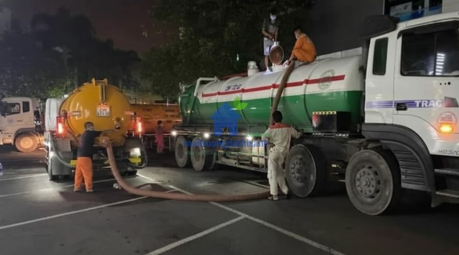 Hút bể phốt tại Ninh Bình ban đêm bằng xe bồn chuyên dụng