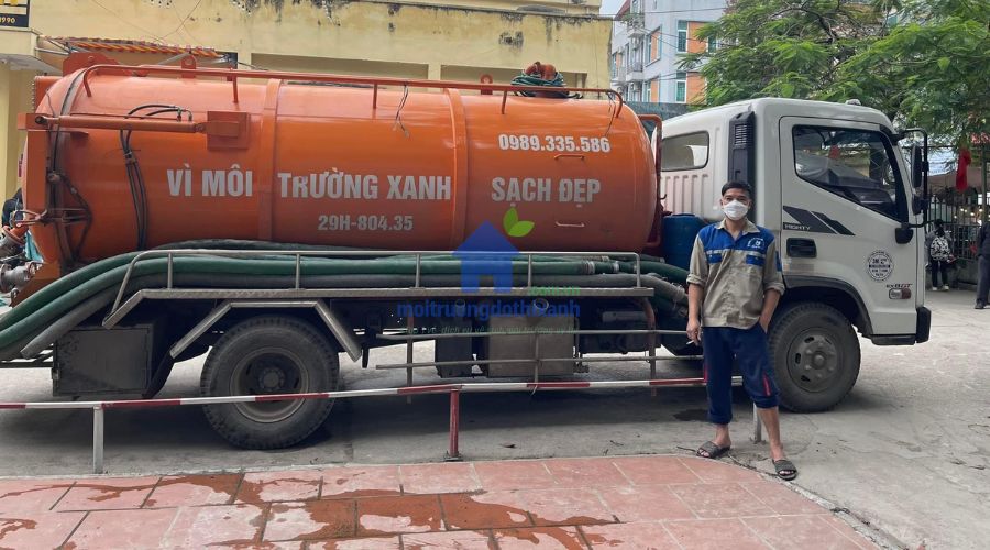 Xe hút bể phốt tại Hoàn Kiếm phục vụ vệ sinh môi trường đô thị