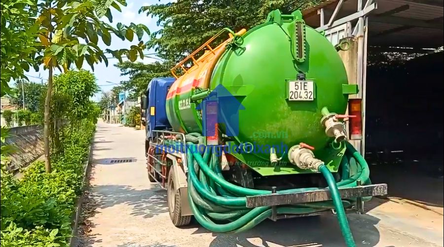 xử lý hút hầm cầu triệt để