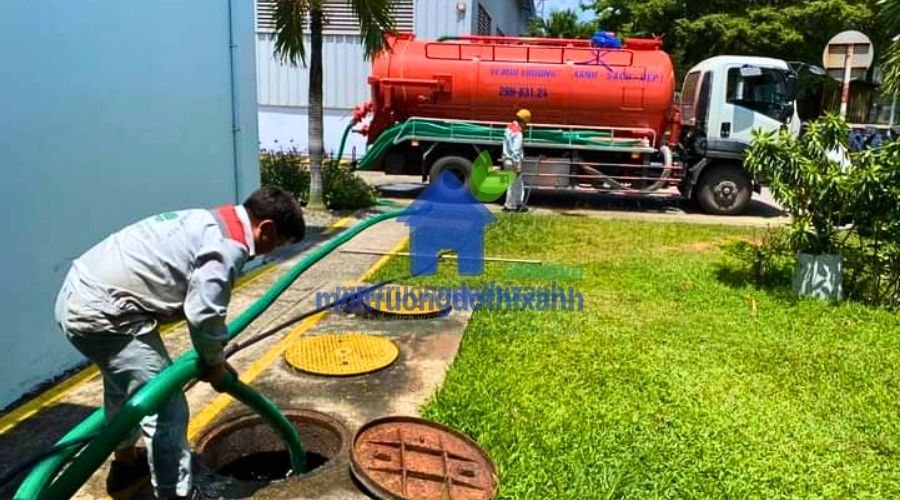 giá hút bể phốt