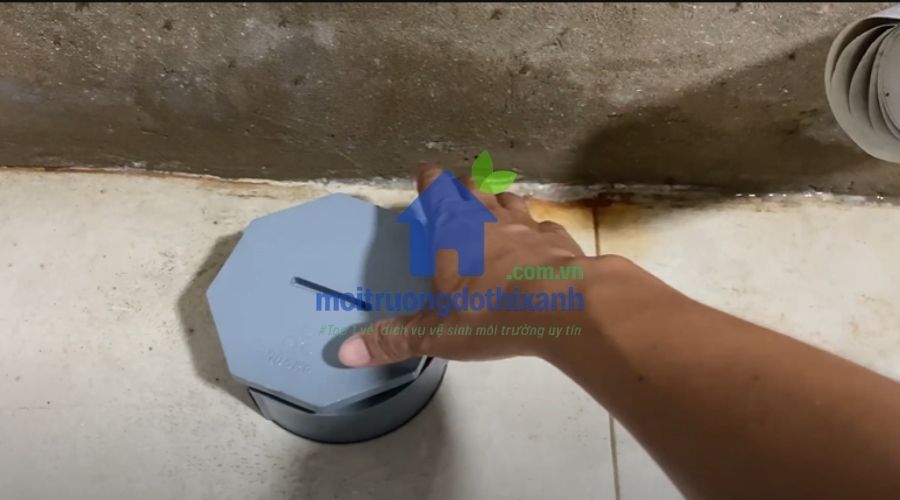 Sơ đồ vị trí đặt ống chờ hút bể phốt trong nhà ở