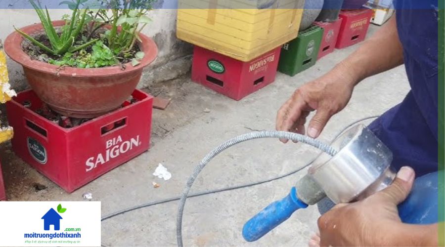 các dụng cụ cần thiết khi xử lý cống nghẹt bằng cáp thông cống