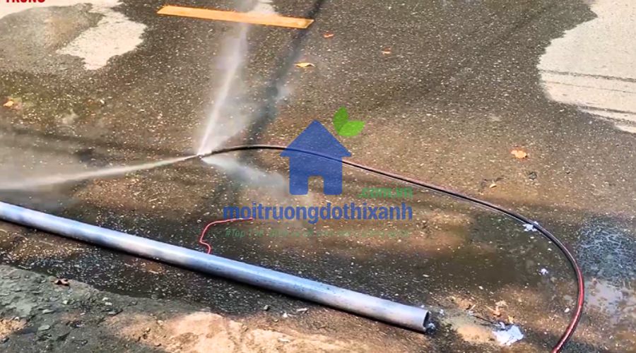 máy thông cống áp lực nước thực tế
