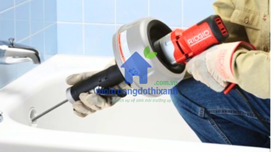 máy thông cống lò xo cầm tay