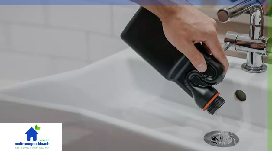 cách thông cống bị tắc nghẽn bằng muối