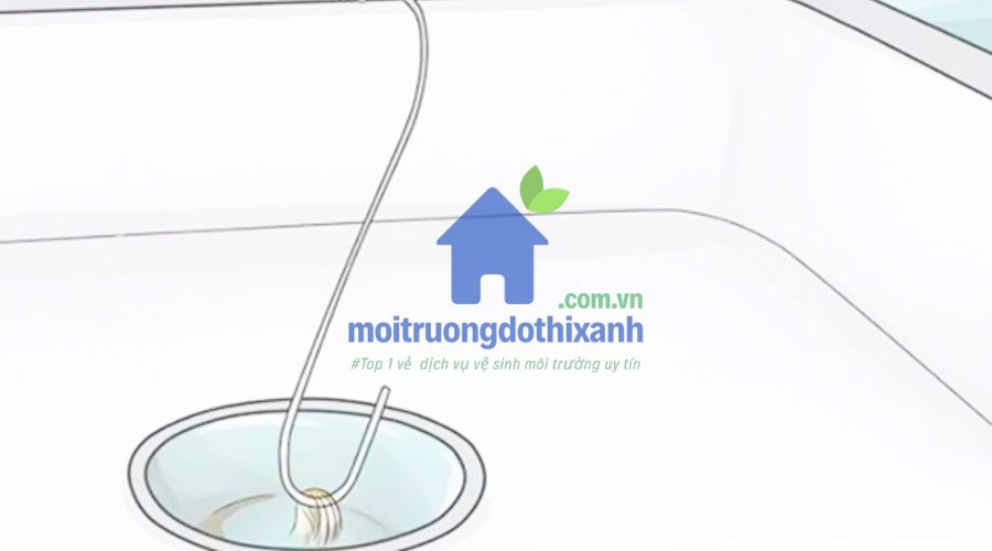 Tự chế móc quần áo thành dụng cụ thông cống tiện lợi