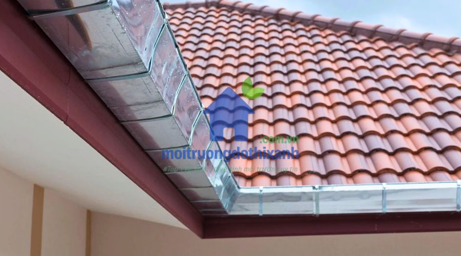 Cách làm sạch đầu ống thoát nước mưa