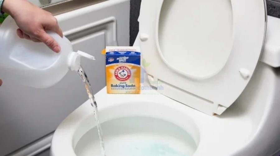 Cách xử lý bồn cầu bị nghẹt bằng baking soda