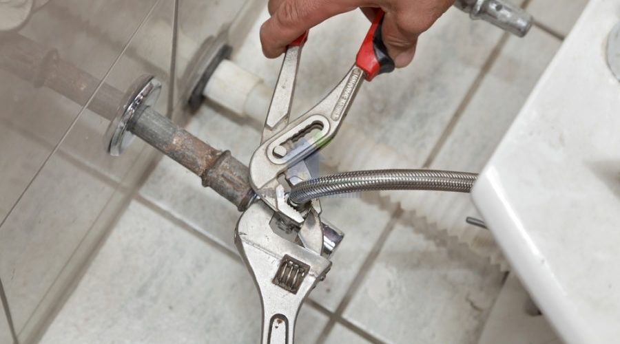 Nguyên nhân và cách sửa bồn cầu bị rò nước