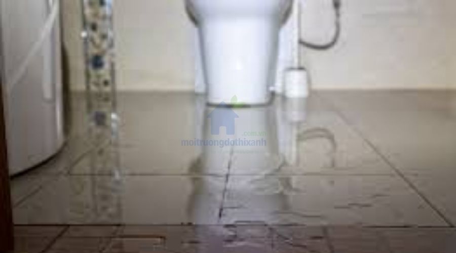 Cách sửa bồn cầu bị rỉ nước ra sàn triệt để mà không cần thợ