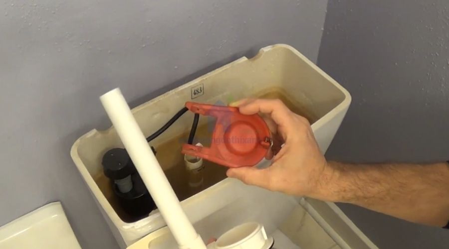 Nguyên nhân bồn cầu chảy nước và cách khắc phục