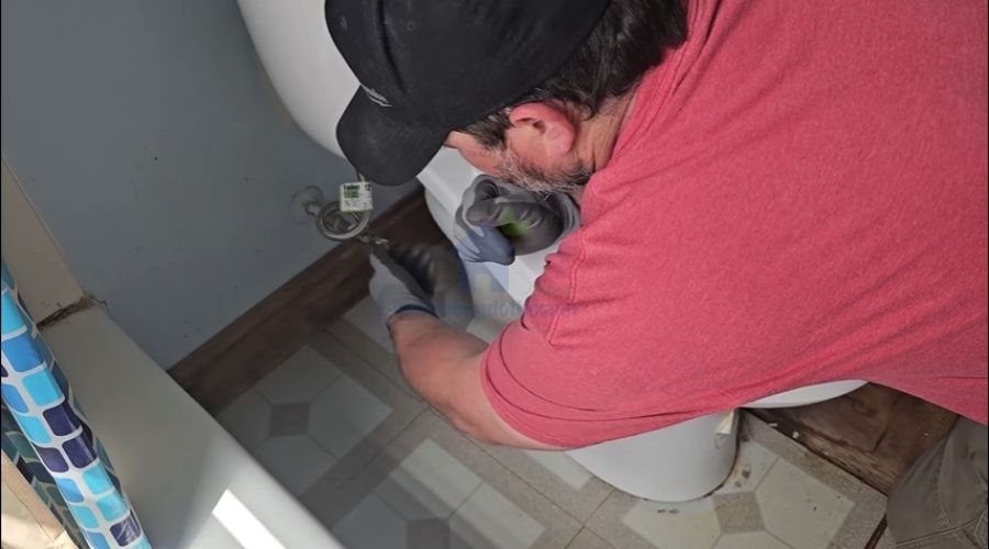 Thực tiễn ứng dụng và các lưu ý khi lắp đặt ống thông hơi bồn cầu
