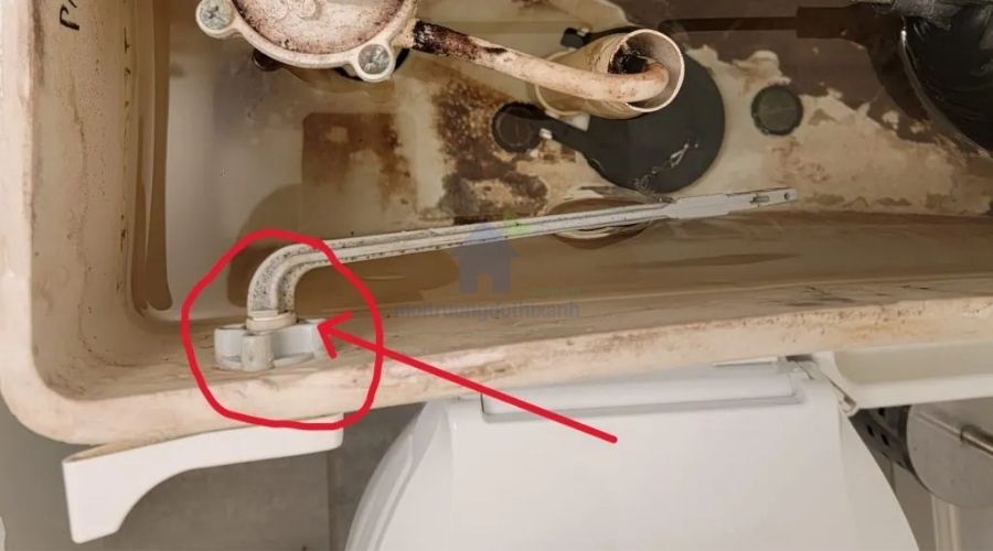 Những câu hỏi thường gặp về sự cố nước không bơm vào két bồn cầu