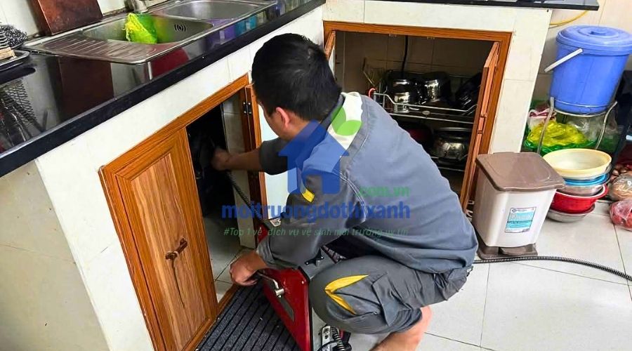 Quy trình thực hiện gói thông tắc bồn rửa chén chuyên nghiệp