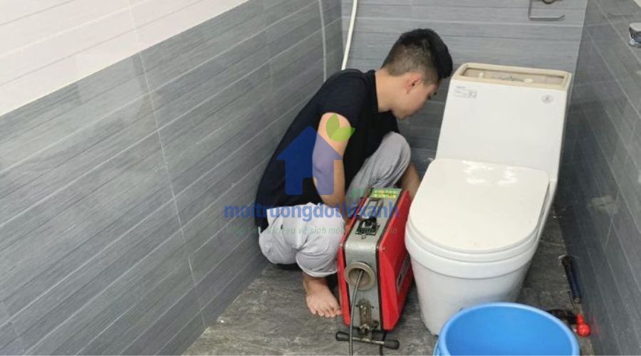Dịch vụ thông tắc bồn cầu Long Biên giá cạnh tranh nhất